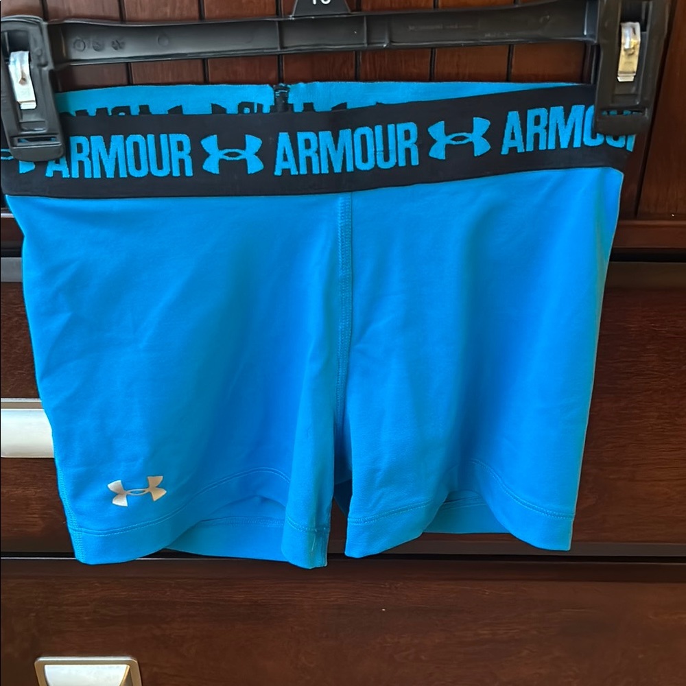 Under Armour Women's Electric Blue Athletic Shorts XS tight fit